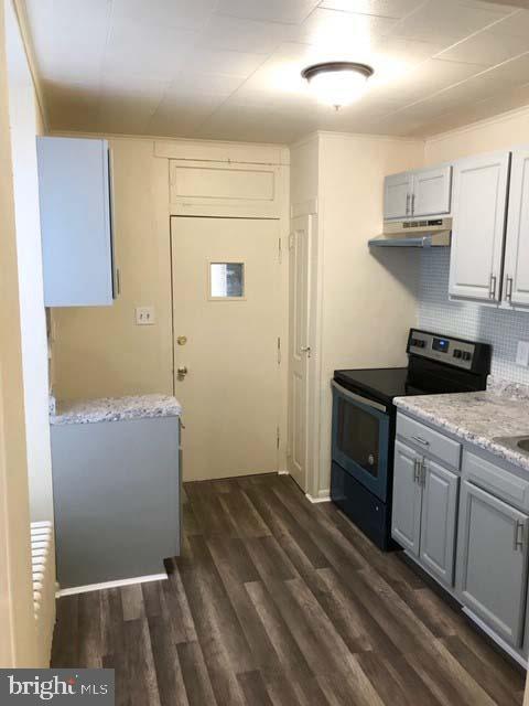613 Pear Street Reading, PA 19601 - Photo 3 of 16 Gallery Image 3
