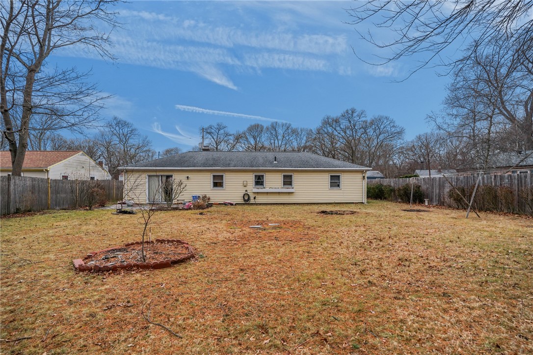 44 Capron Drive Warwick, RI 02886 - Photo 26 of 34
