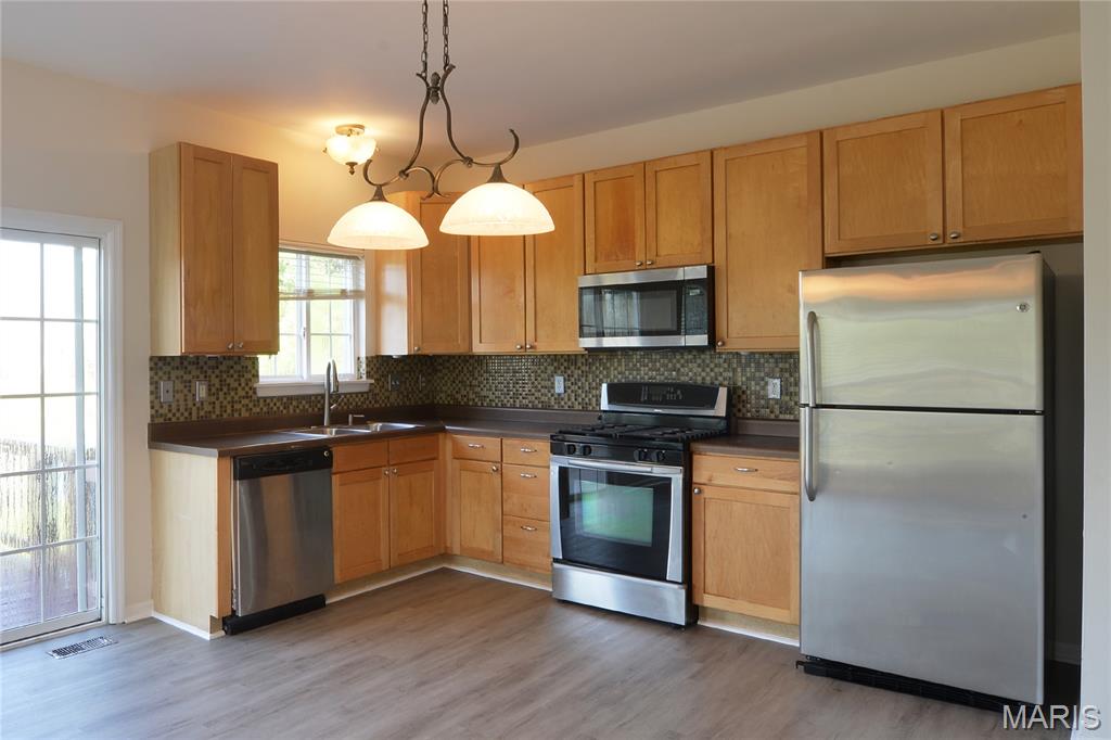 3301 Timbercross Place St. Charles, MO 63301 - Photo 10 of 37