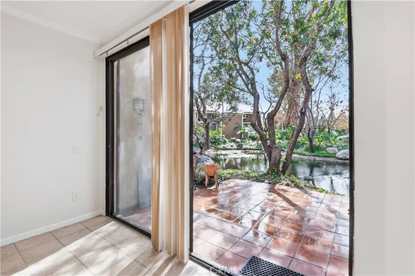 $3,350 | 252 Pineview, Irvine, CA 92620