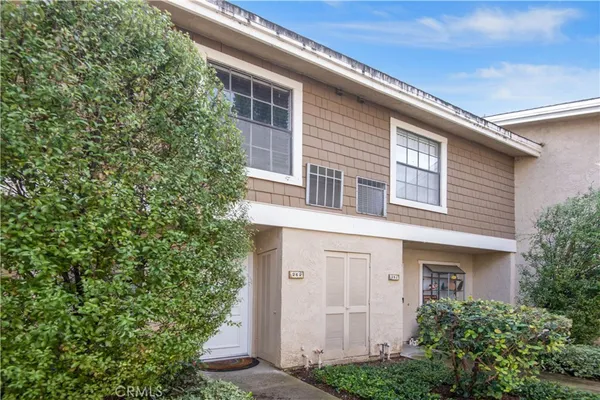 $3,350 | 252 Pineview, Irvine, CA 92620