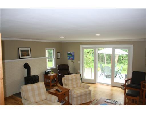 72 Eggemoggin Road Harpswell, ME 04079 - Photo 2 of 25 Living Room.