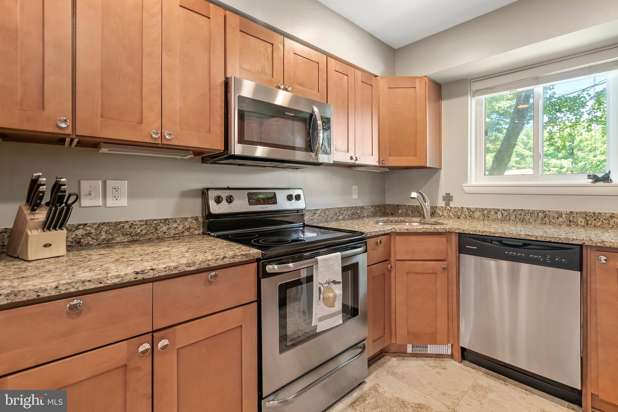 11011 Saffold Way Reston, VA 20190 - Photo 14 of 44