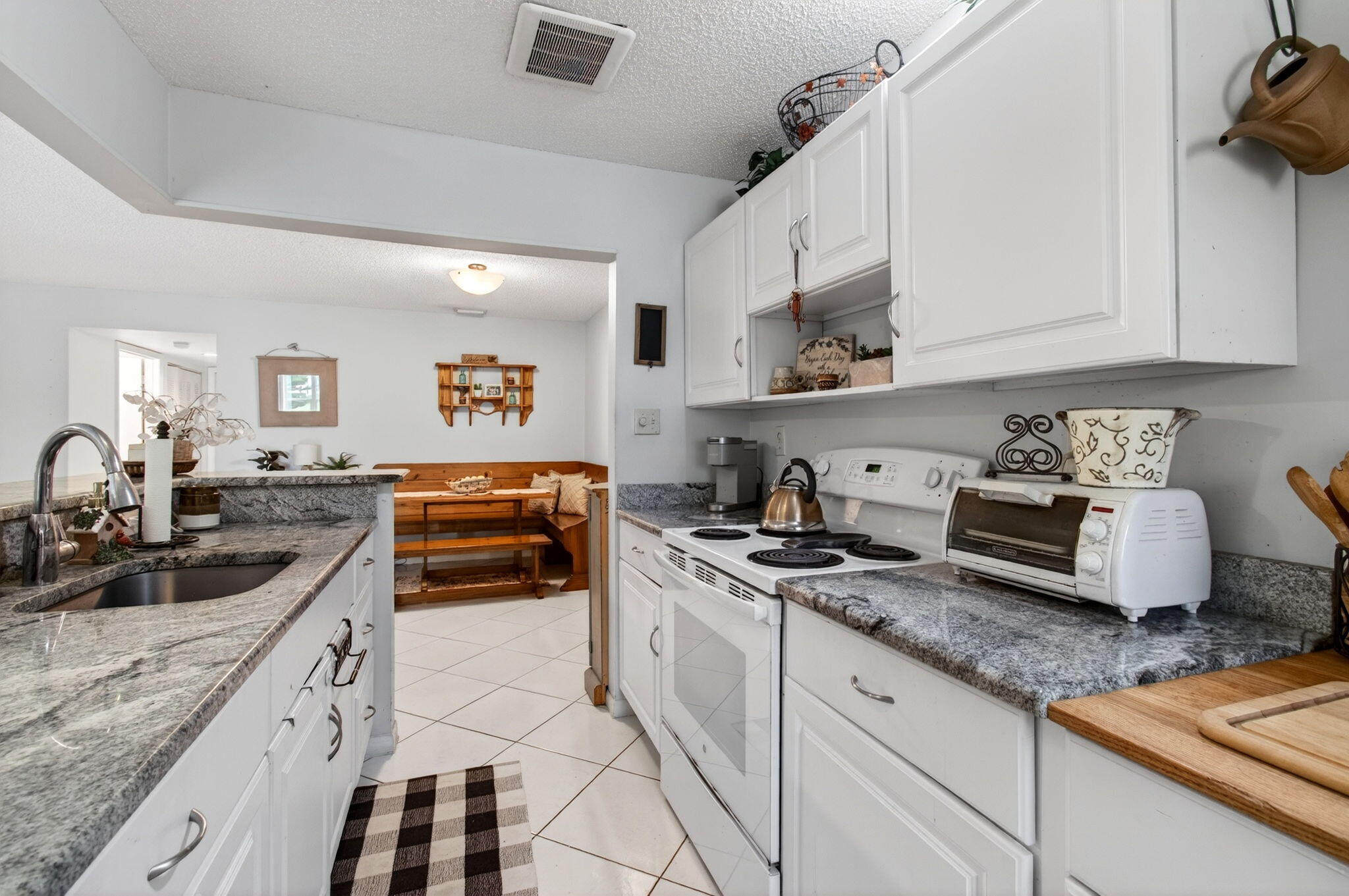 5050 Nesting Way, Unit B Delray Beach, FL 33484 - Photo 22 of 48 26-web-or-mls-DSC_0343