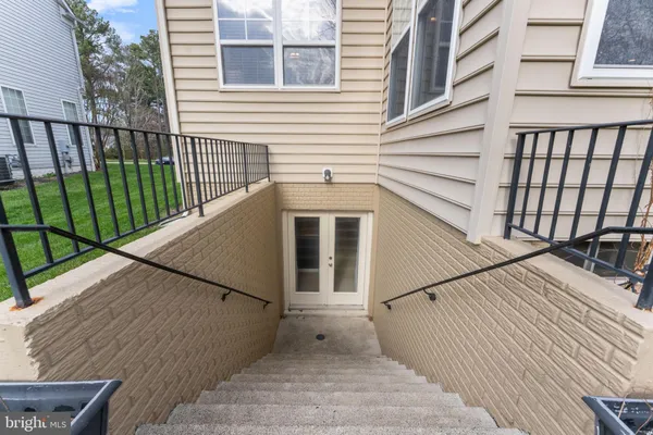 $939,000 | 4045 Cray Drive, Warrenton, VA 20187