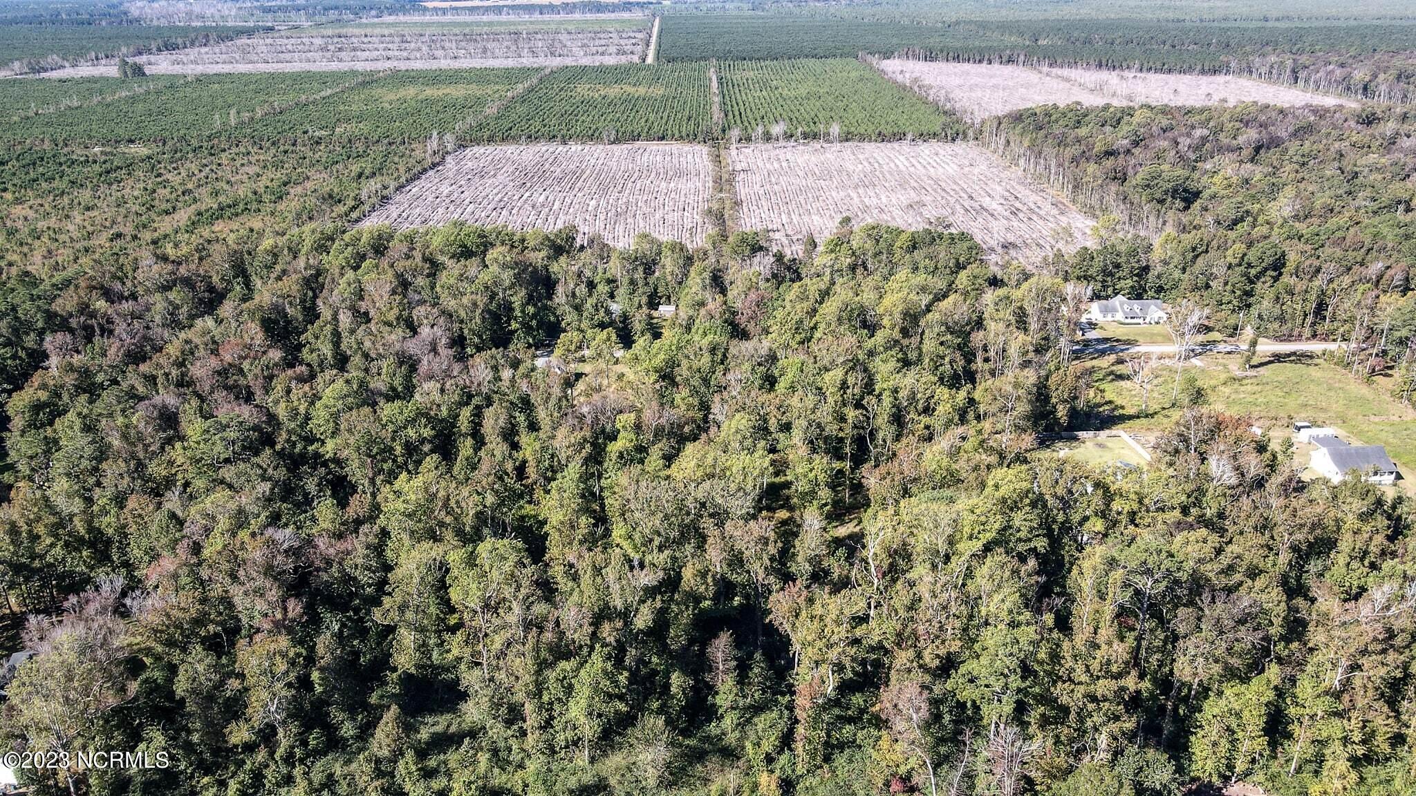 112 Tradewinds Road Newport, NC 28570 - Photo 16 of 19 1 (16)