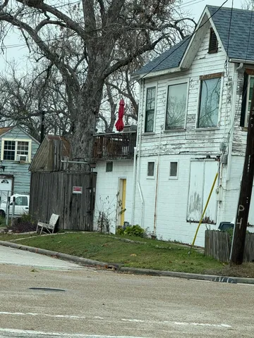 $340,000 | 5501 Elysian Street, Houston, TX 77009