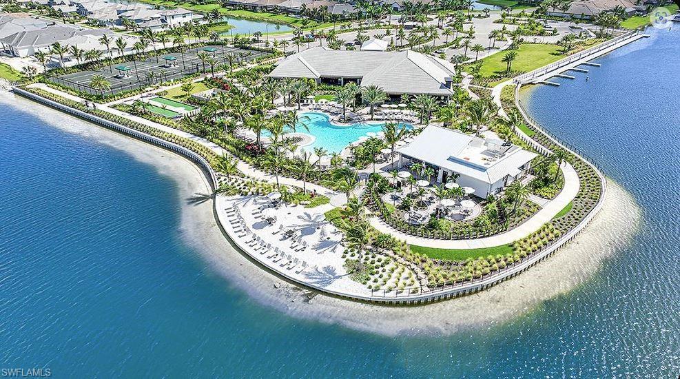 12701 Bellissimo Fort Myers, FL 33913 - Photo 25 of 34 an aerial view of a swimming pool