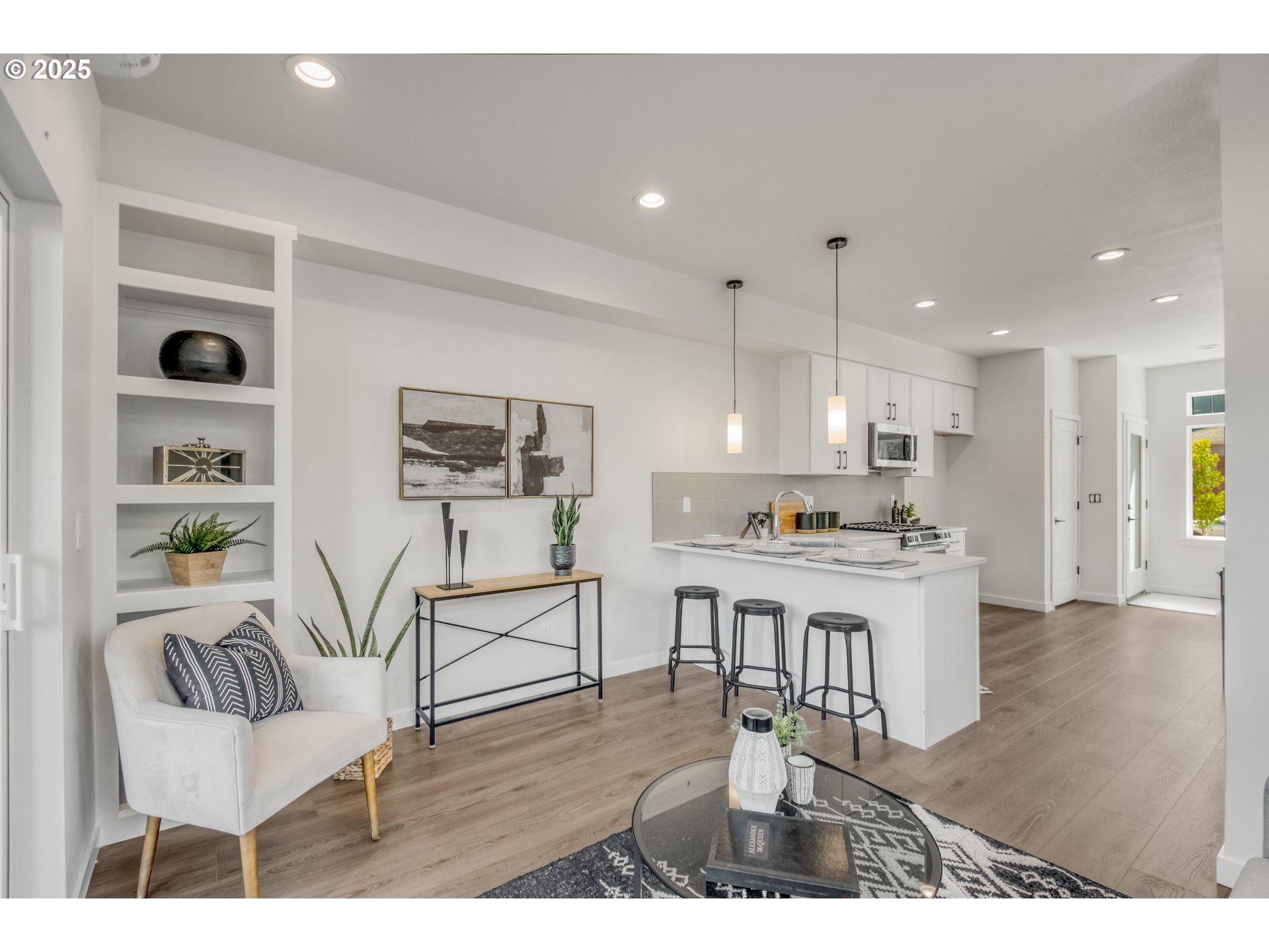 6810 Northeast 6th Avenue Portland, OR 97211 - Photo 8 of 23