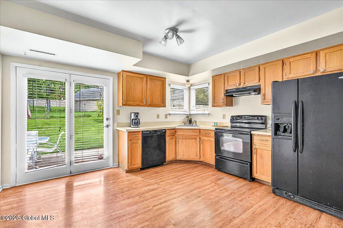 15 Gordon Court Rensselaer, NY 12144 - Photo 11 of 25 22-15 GORDON CT-12