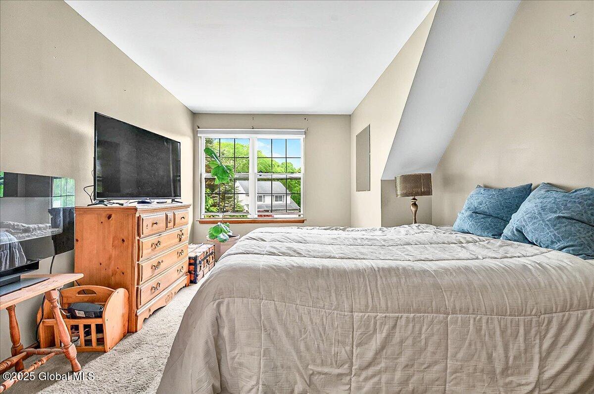 15 Gordon Court Rensselaer, NY 12144 - Photo 18 of 25 17-15 GORDON CT-16