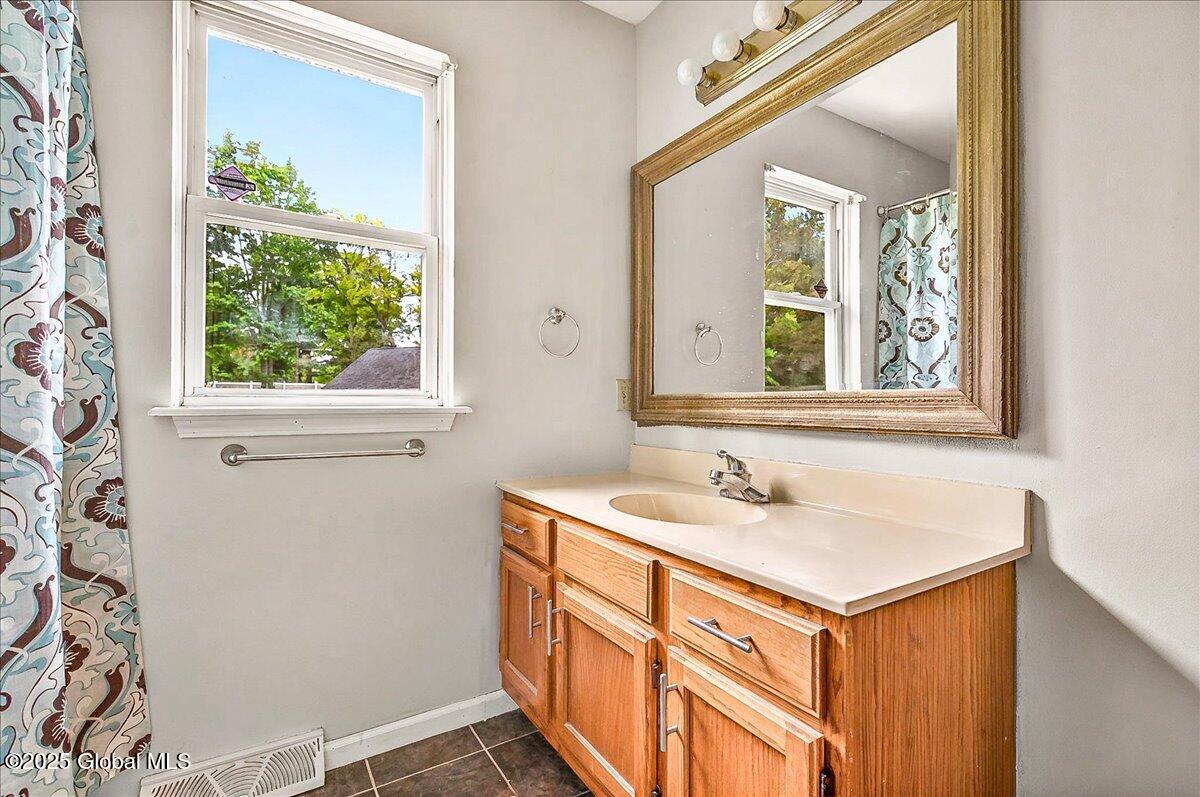 15 Gordon Court Rensselaer, NY 12144 - Photo 20 of 25 23-15 GORDON CT-10