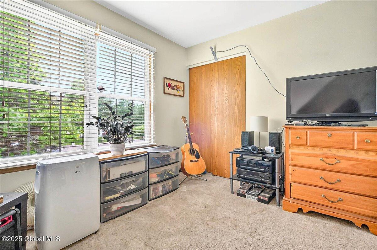 15 Gordon Court Rensselaer, NY 12144 - Photo 21 of 25 11-15 GORDON CT-22