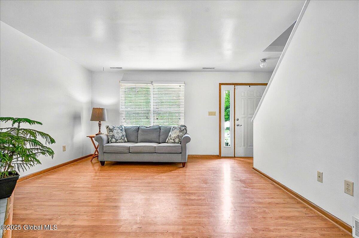 15 Gordon Court Rensselaer, NY 12144 - Photo 6 of 25 21-15 GORDON CT-11