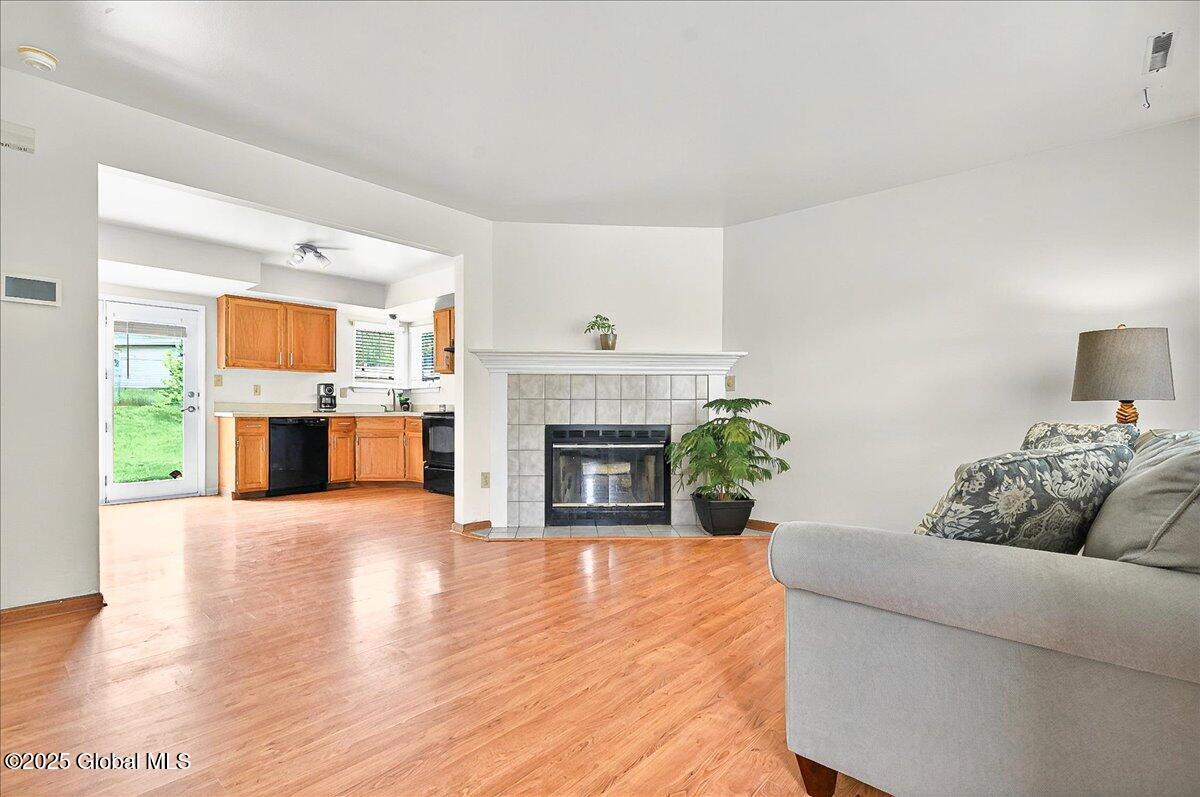 15 Gordon Court Rensselaer, NY 12144 - Photo 7 of 25 30-15 GORDON CT-3