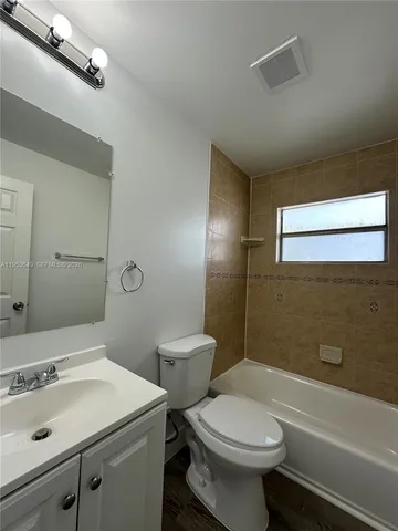 $1,550 | 5841 Southwest 36th Court, Unit 206, Davie, FL 33314