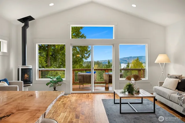 $899,000 | 104 Grand View Lane, Bellingham, WA 98229