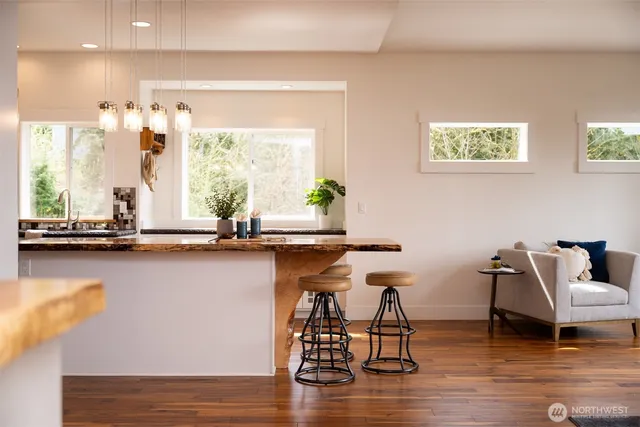 $899,000 | 104 Grand View Lane, Bellingham, WA 98229