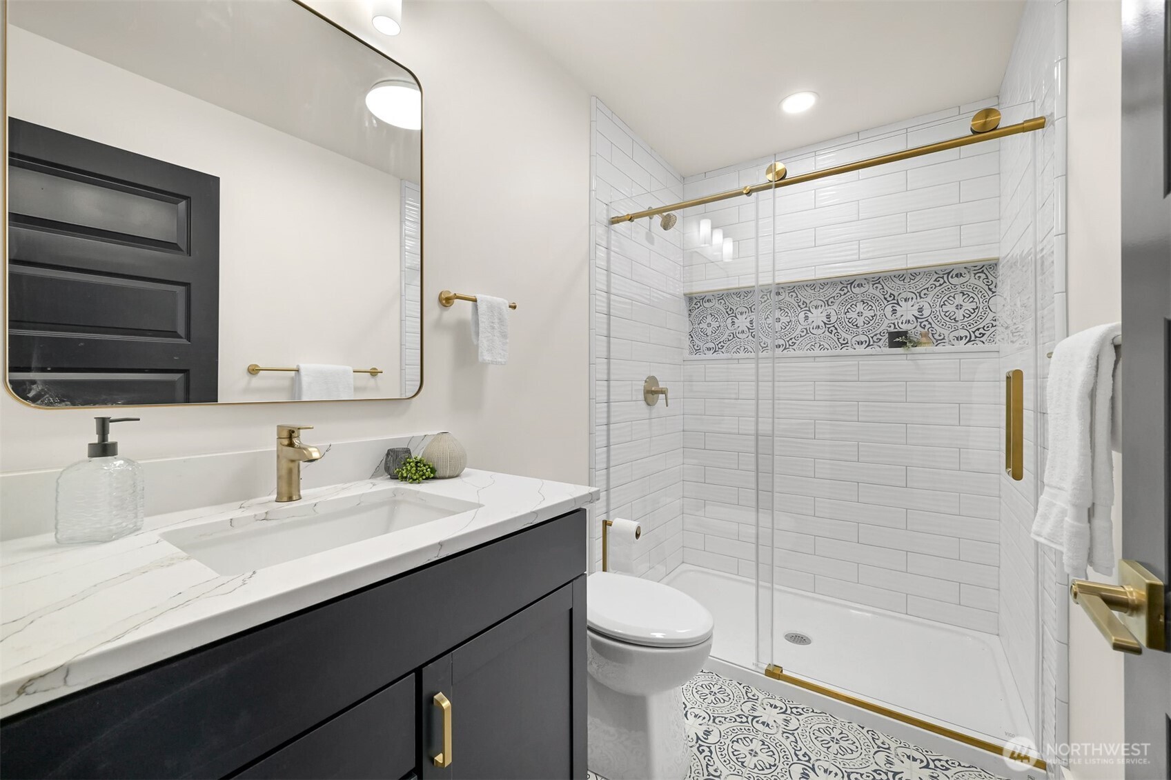 104 Grand View Lane Bellingham, WA 98229 - Photo 33 of 40