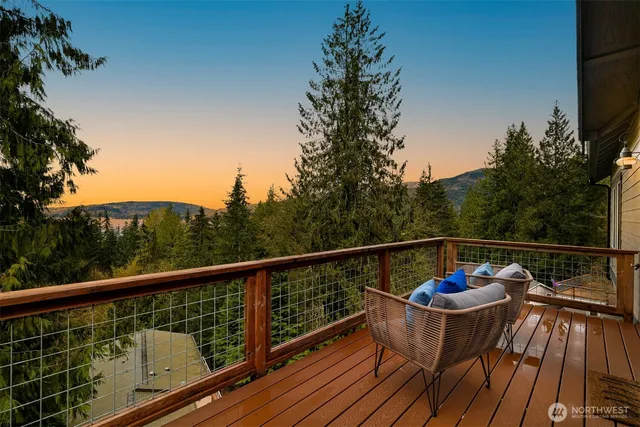 $899,000 | 104 Grand View Lane, Bellingham, WA 98229