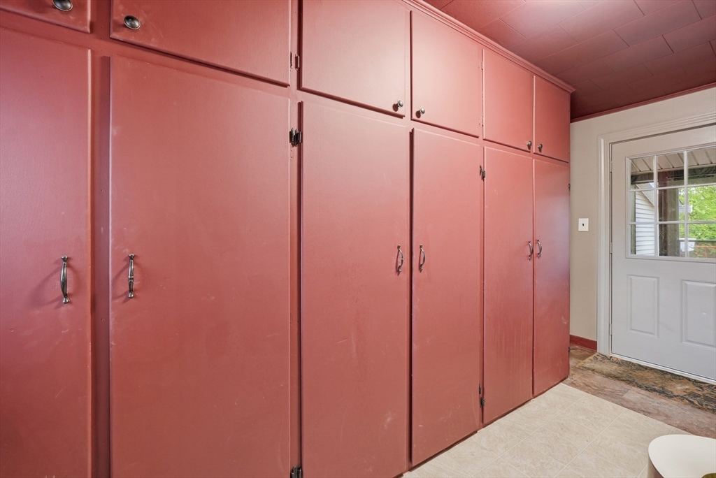 26 Fales Street Worcester, MA 01606 - Photo 21 of 42