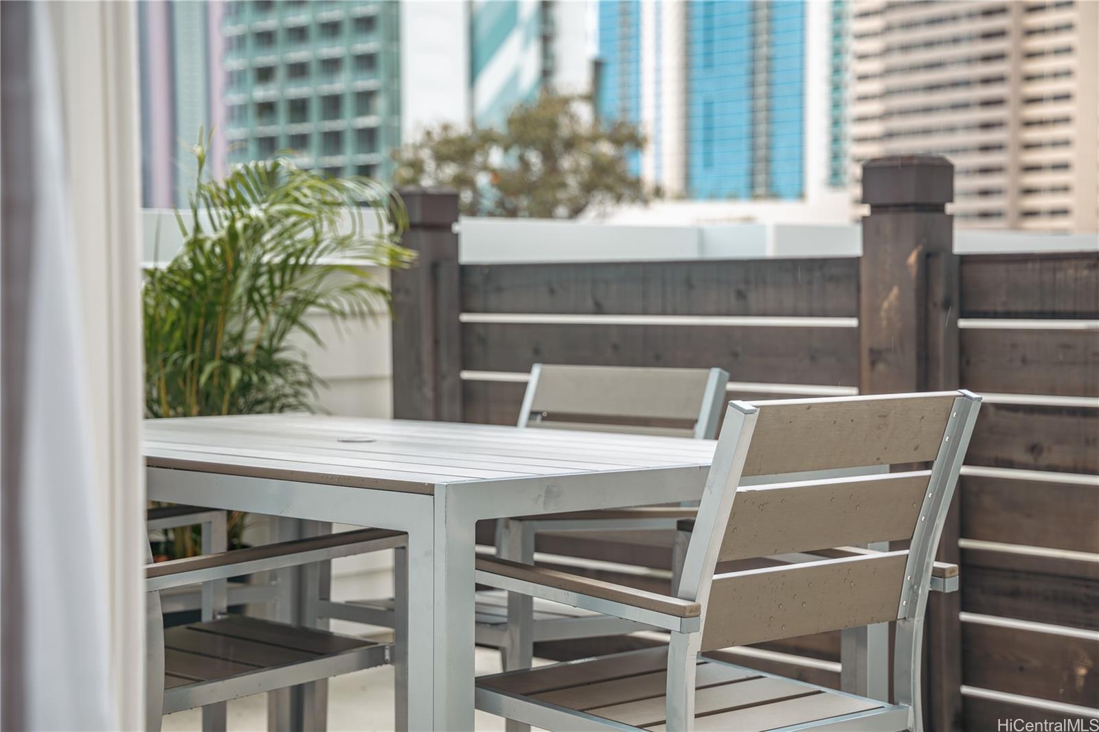 803 Waimanu Street, Unit 512 Honolulu, HI 96813 - Photo 12 of 18