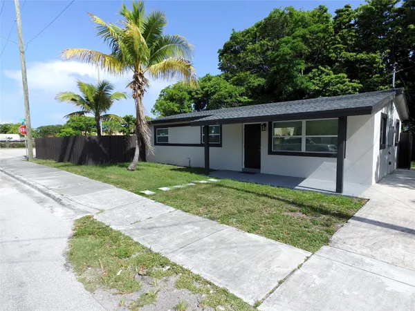 $3,200 | 10 Southwest 5th Court, Deerfield Beach, FL 33441