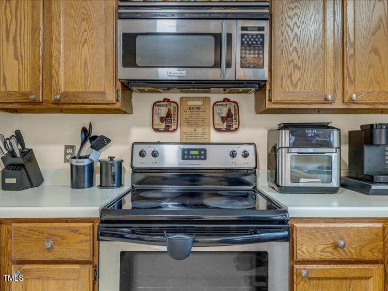 4528 Draper Road Raleigh, NC 27616 - Photo 14 of 31 Kitchen