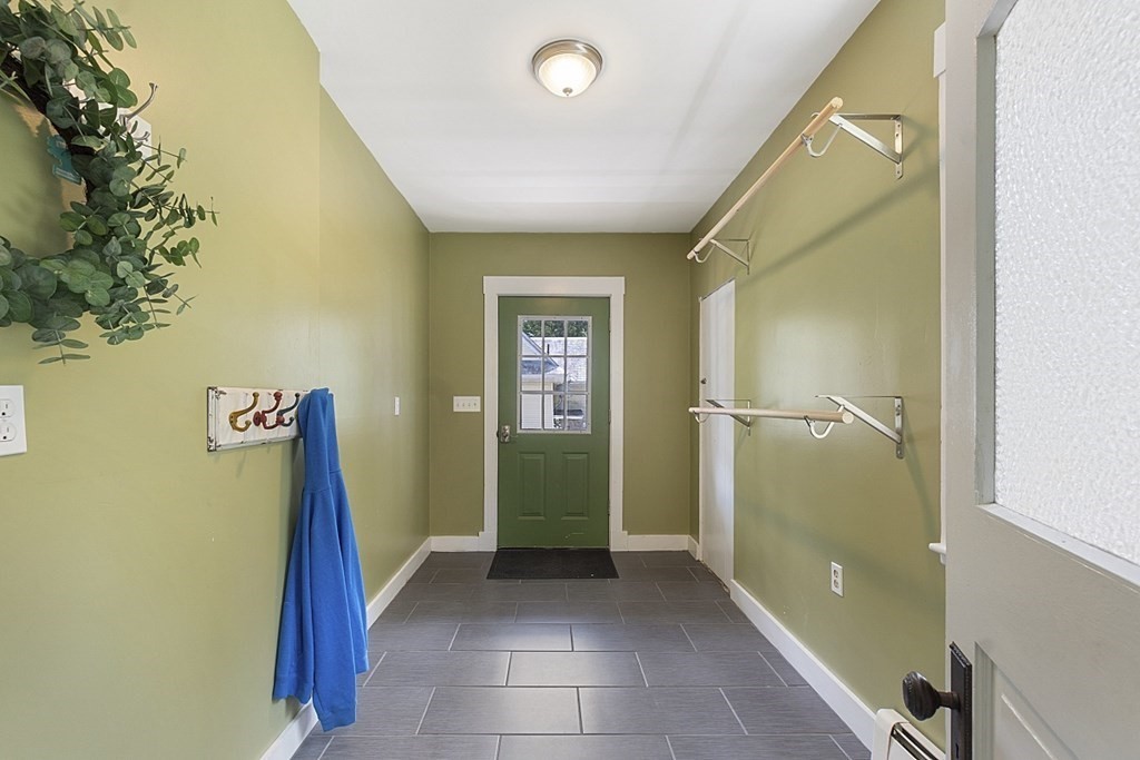 11 Lancaster Road Shirley, MA 01464 - Photo 10 of 41