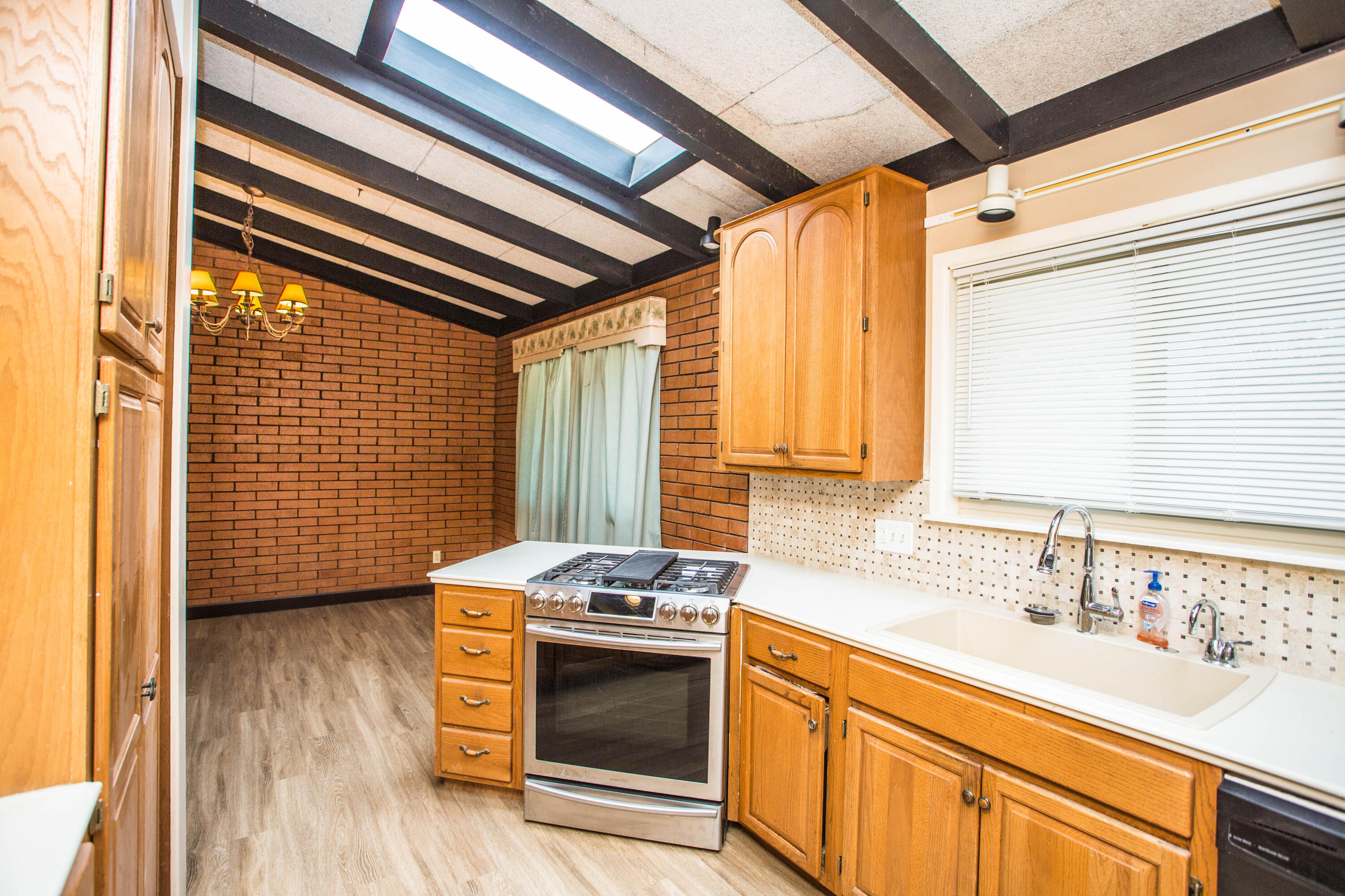 2313 58th Street Lubbock, TX 79412 - Photo 7 of 75 5V2A0088