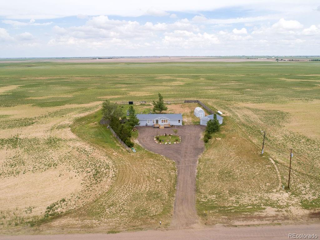 5240 Schumaker Road Bennett, CO 80102 - Photo 2 of 21 Gallery Image 2