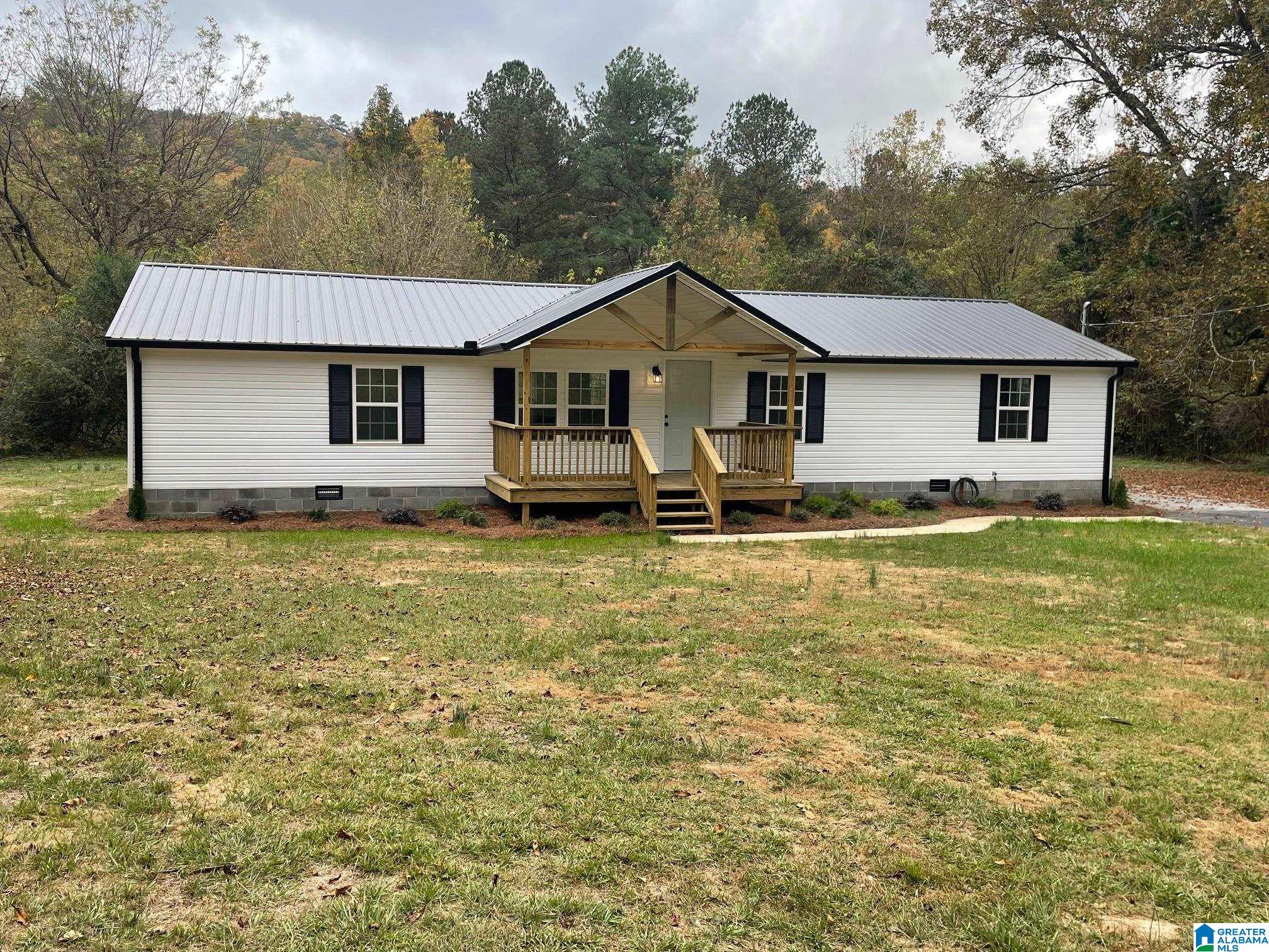 221 Valley Drive Attalla, AL 35954 - Photo 3 of 16