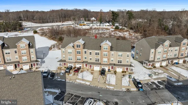 a view of a house with a entertaining space