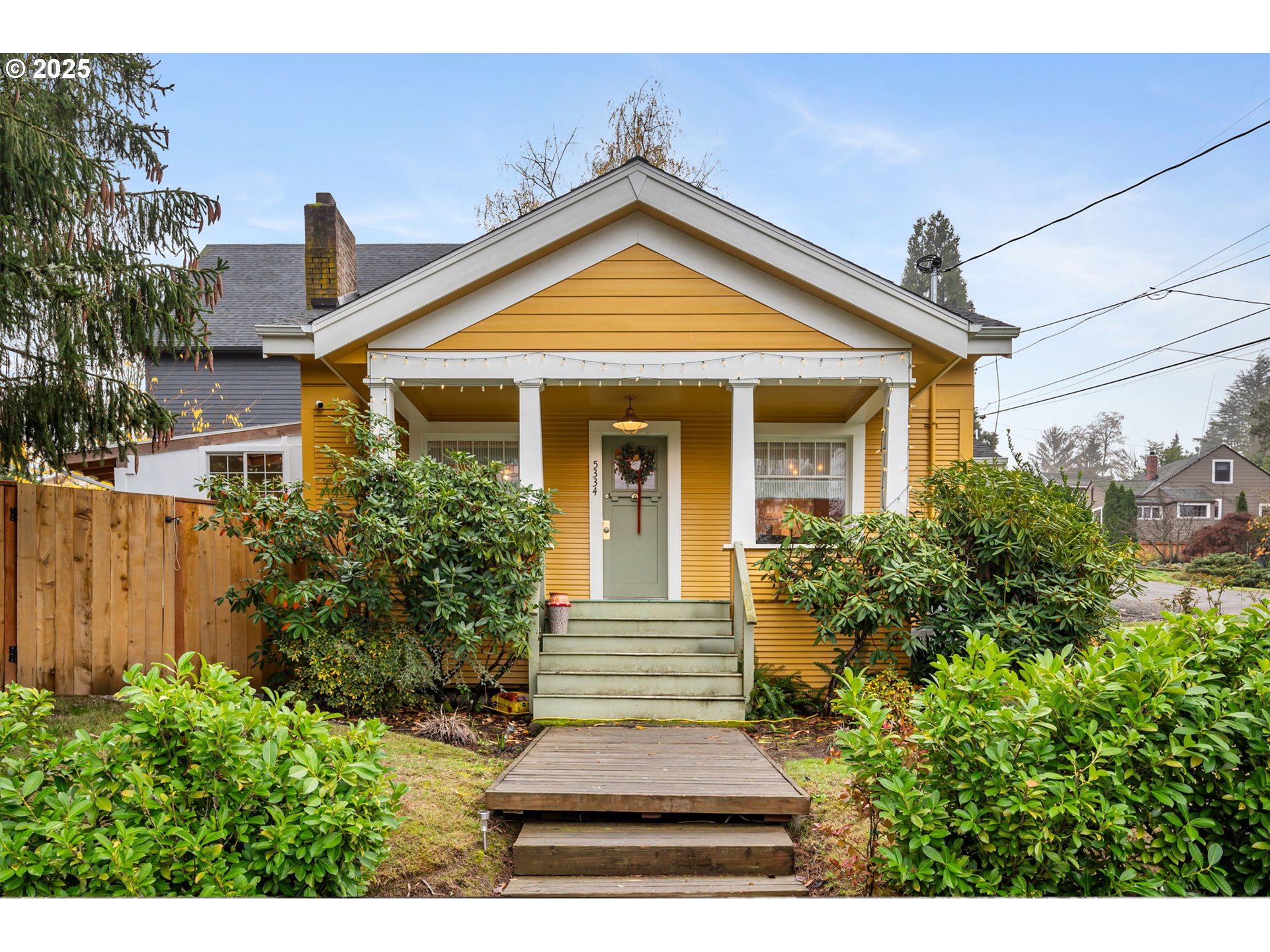 5334 Southwest Florida Street Portland, OR 97219 - Photo 1 of 41 Gallery Image 1