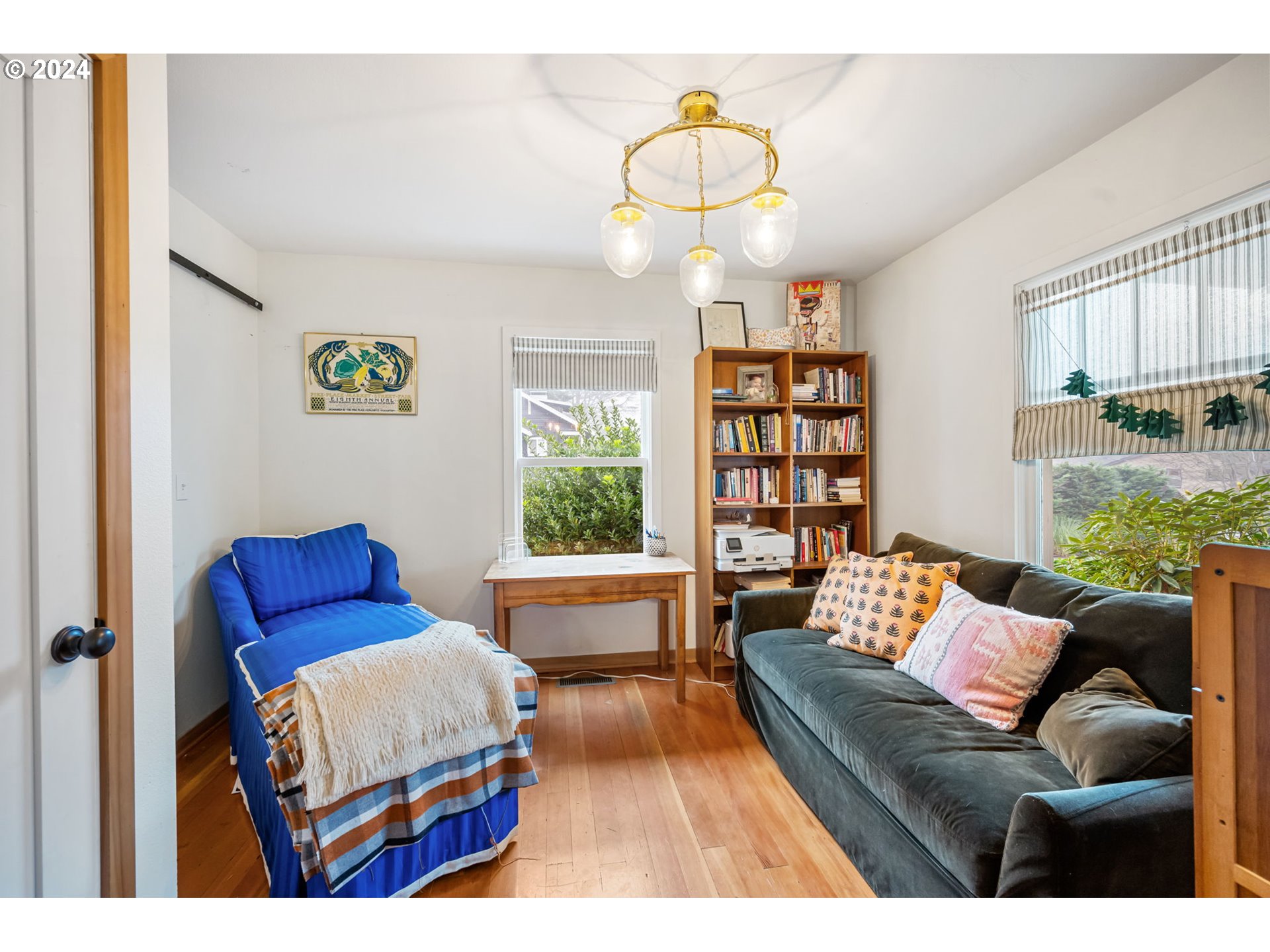 5334 Southwest Florida Street Portland, OR 97219 - Photo 16 of 41 Gallery Image 16