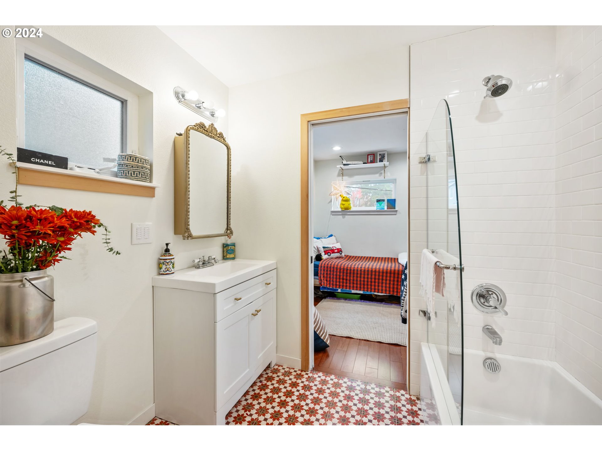 5334 Southwest Florida Street Portland, OR 97219 - Photo 22 of 41 Gallery Image 22