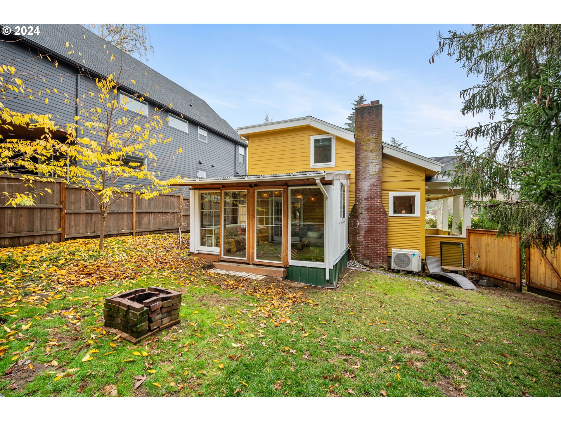 5334 Southwest Florida Street Portland, OR 97219 - Photo 35 of 41 Gallery Image 35