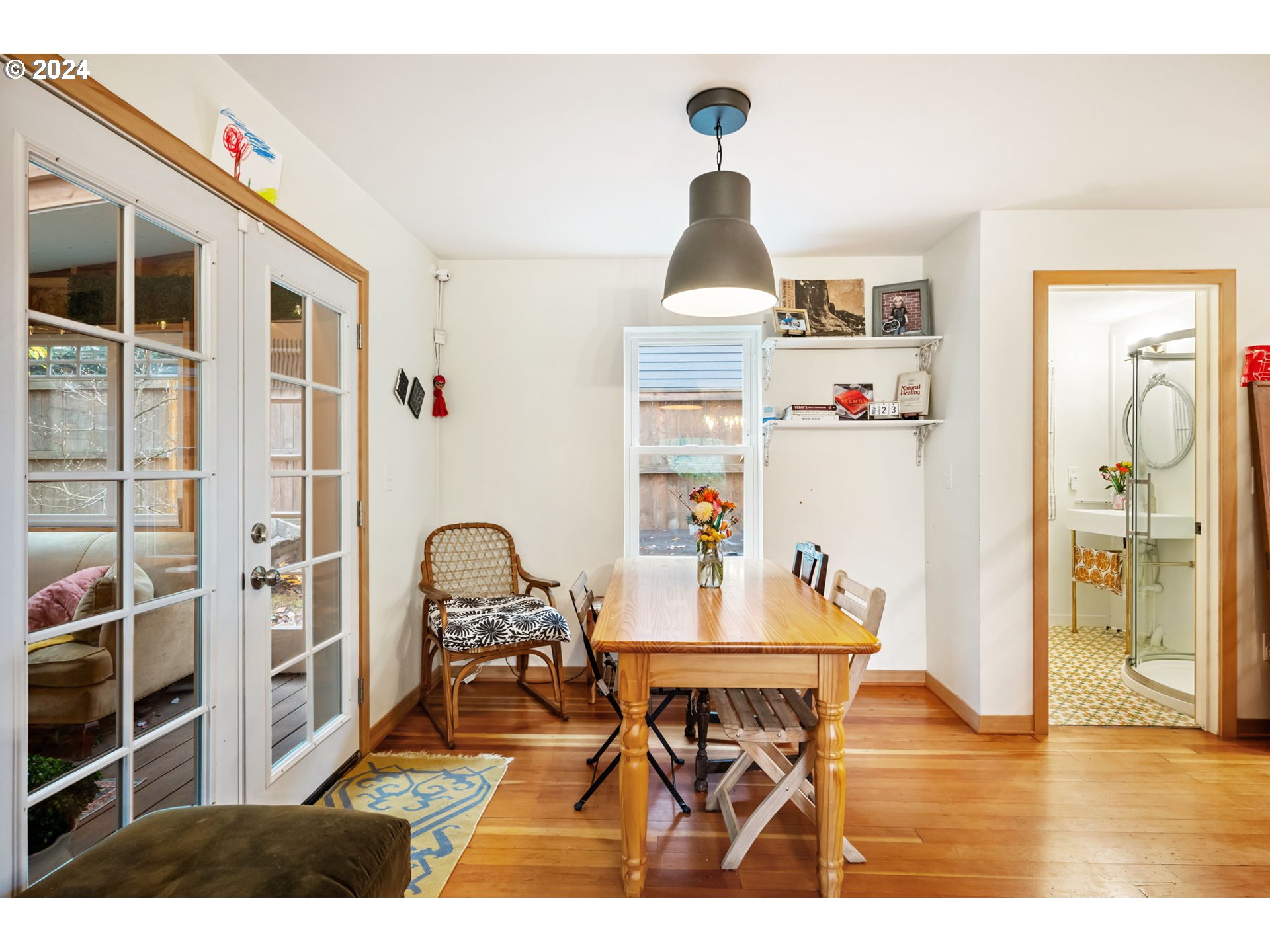 5334 Southwest Florida Street Portland, OR 97219 - Photo 8 of 41 Gallery Image 8
