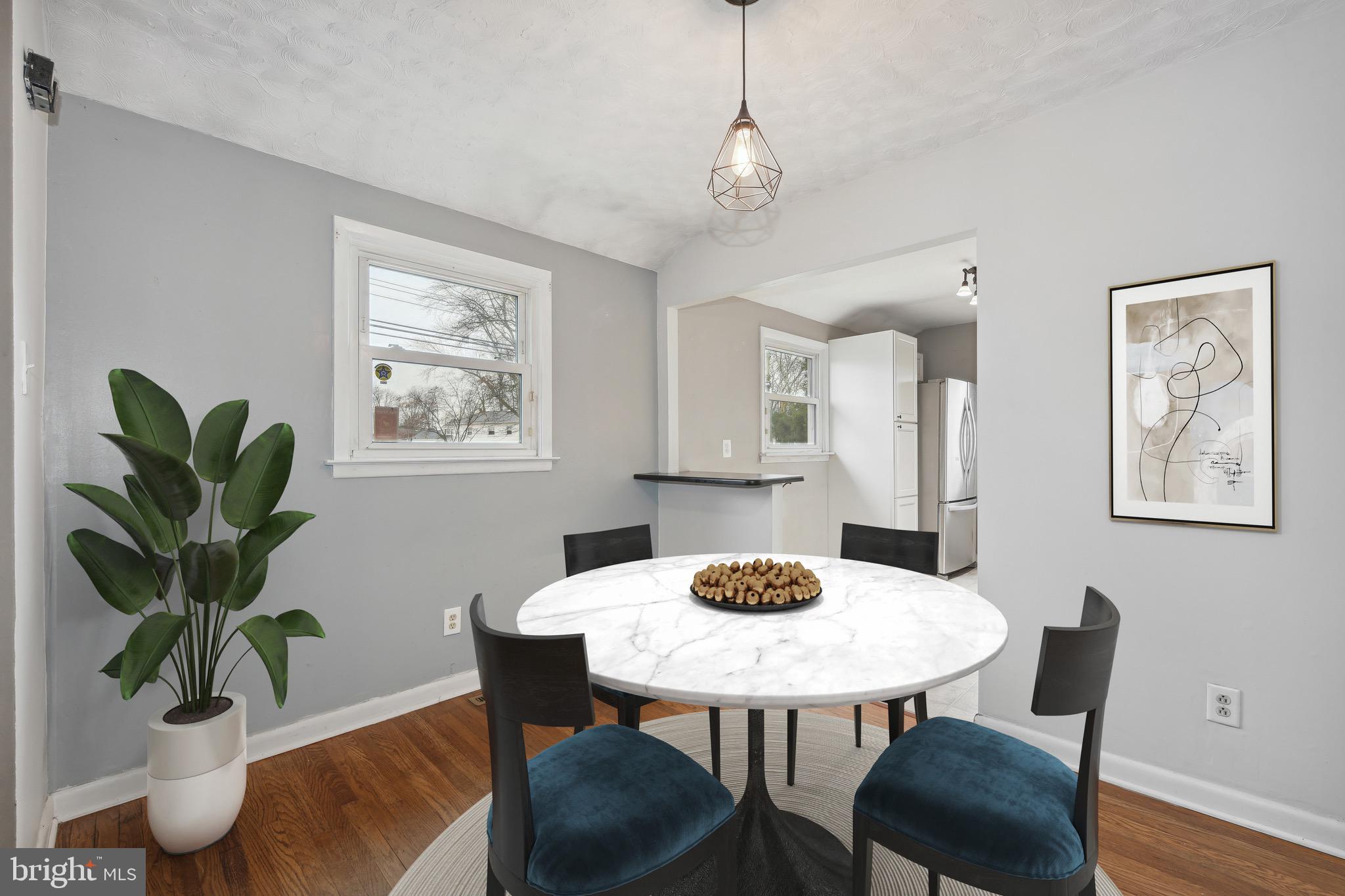 709 5th Street Delran, NJ 08075 - Photo 4 of 25 Dining Room Virtually Staged