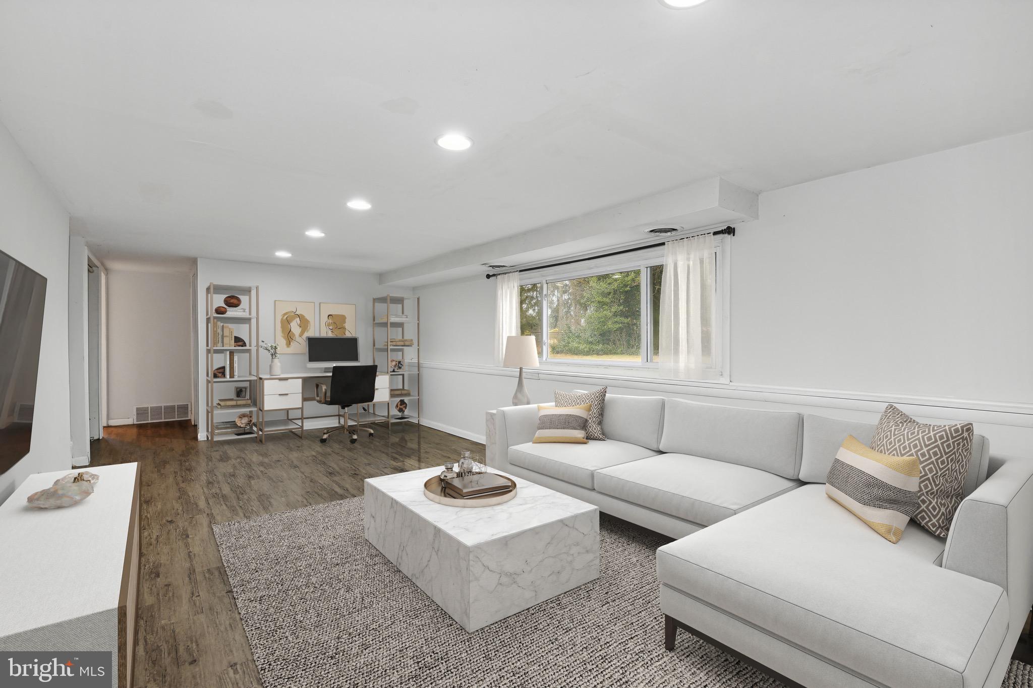 709 5th Street Delran, NJ 08075 - Photo 8 of 25 Family Room Virtually Staged