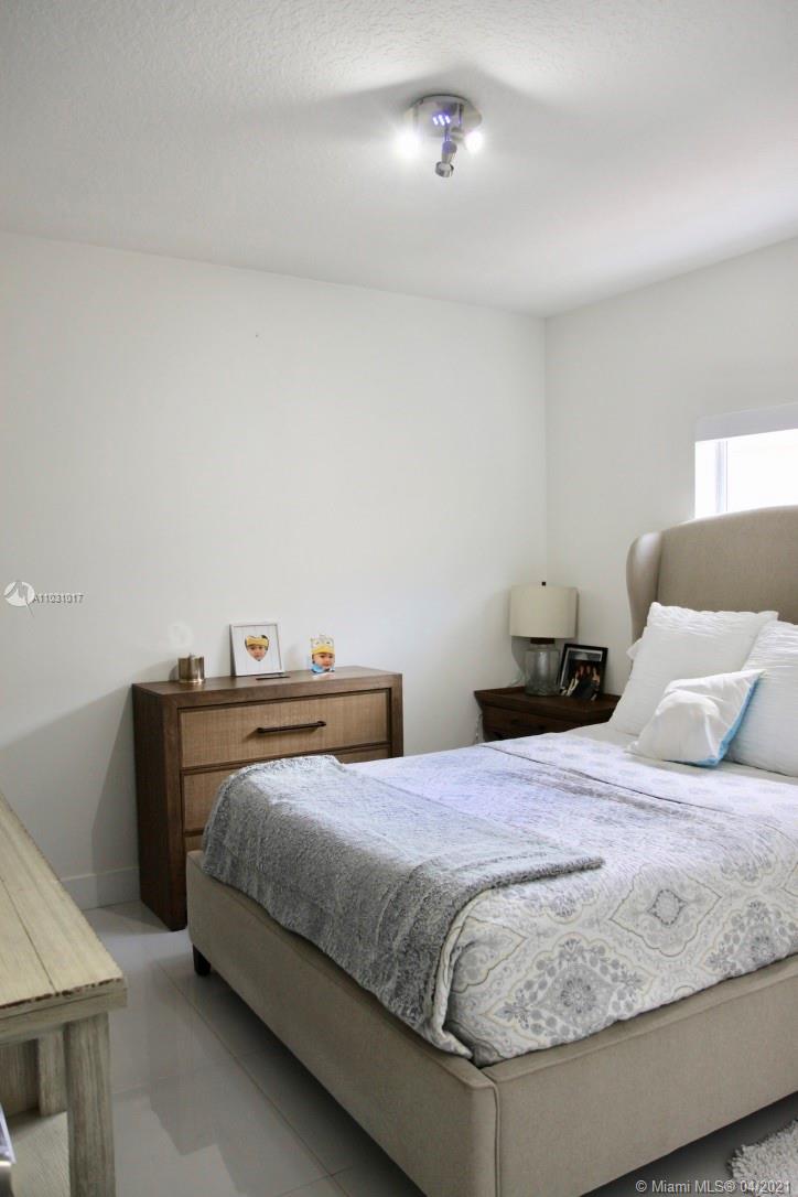 Doral Isles Doral, FL 33178 - Photo 20 of 26