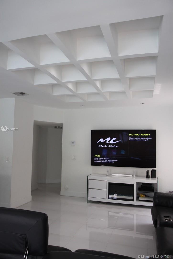 Doral Isles Doral, FL 33178 - Photo 10 of 26