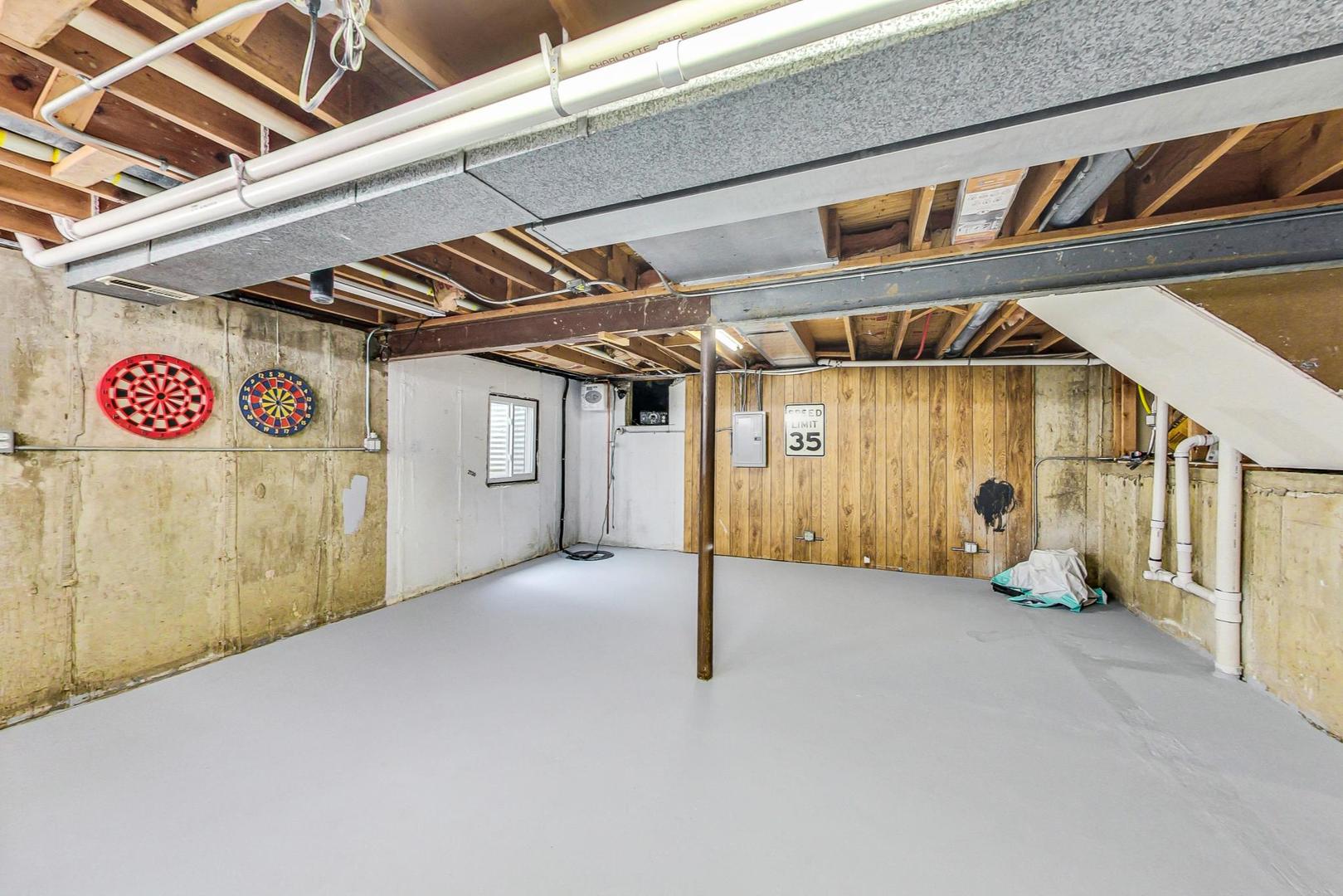 837 Foster Avenue Bartlett, IL 60103 - Photo 32 of 46 a view of an outdoor space