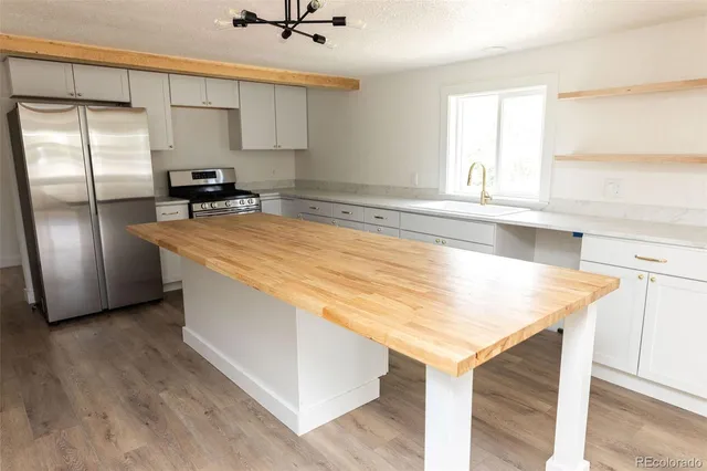 $265,000 | 379 West 2nd Street, Center, CO 81125