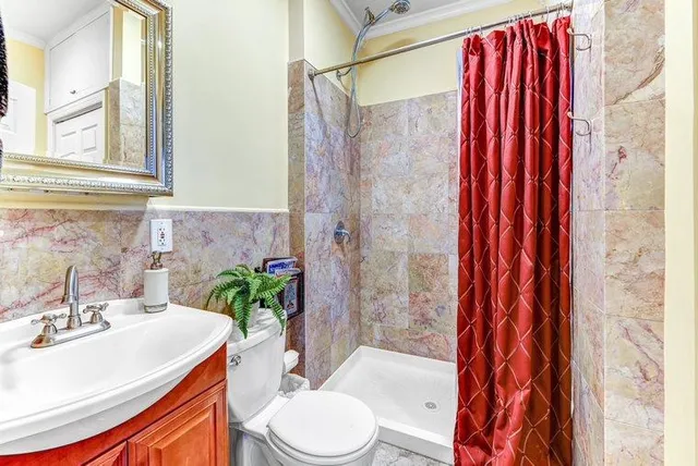 $619,000 | 312 Monastery Place, Unit 3R, Union City, NJ 07087