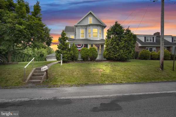 $285,000 | 1976 Carlisle Road, York, PA 17408