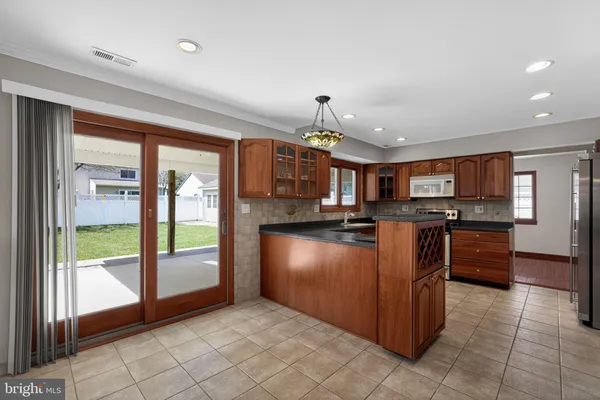 $525,000 | 228 Meadow Drive, Mount Laurel, NJ 08054