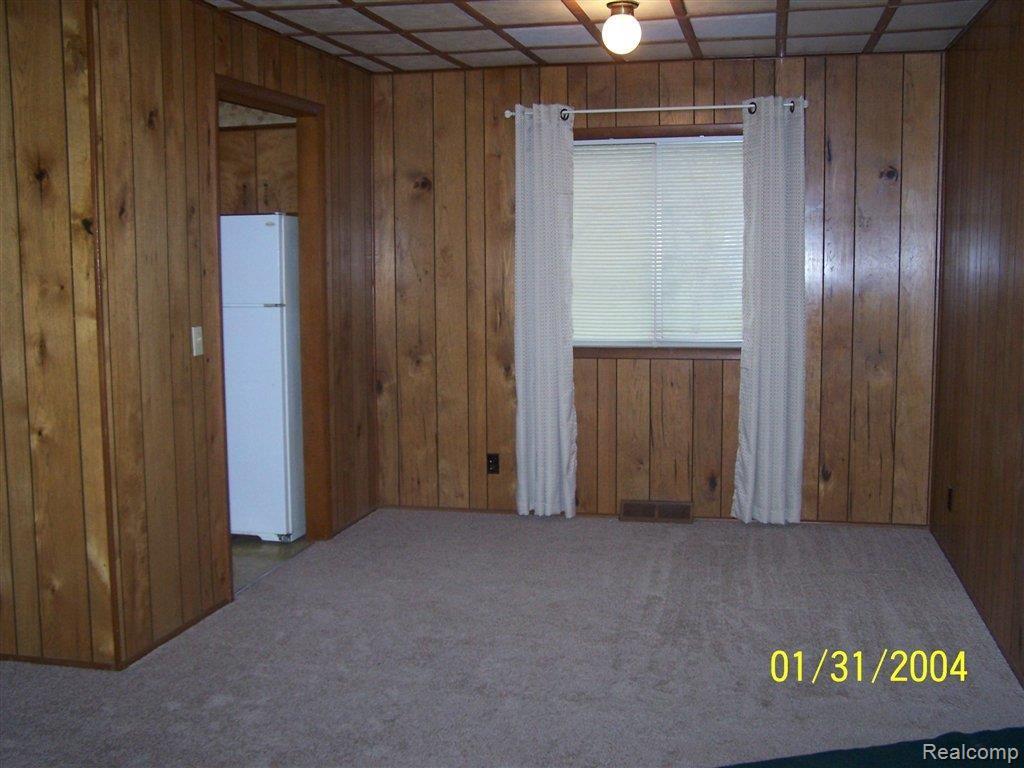 7149 Bergin Road Howell, MI 48843 - Photo 9 of 11 DINNING AREA.jpg