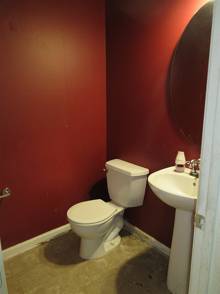 2833 Roundleaf Court Raleigh, NC 27604 - Photo 10 of 18 Photo 11