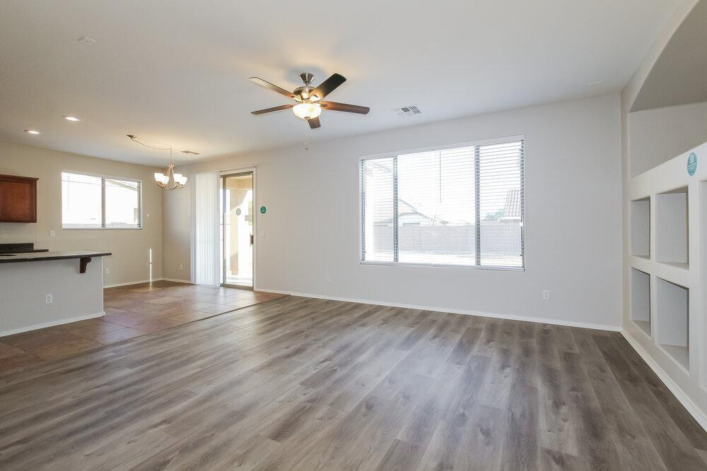 14079 West Bloomfield Road Surprise, AZ 85379 - Photo 3 of 16 Photo #3